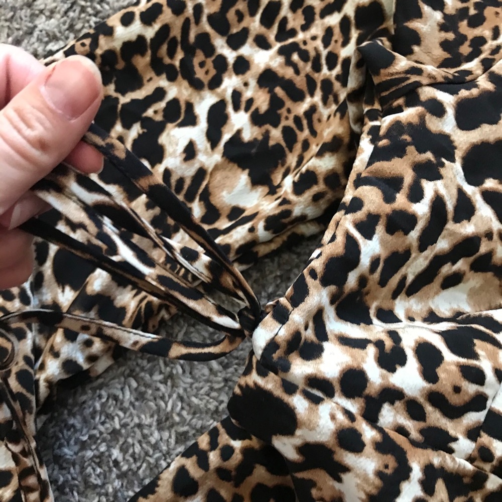 Reverse Leopard Print Wrap Dress - Picture 4 of 12